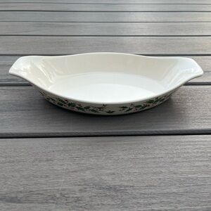 Vintage; Caldor; Earthern Ware; Au Gratin; Holiday Yuletide design; In Box